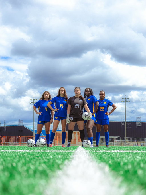 🛠 Defend Home Turf 🛠

Home Opener vs. Carleton
🗓 Saturday, August 30 | 🕐 1:00 PM
📍 Downsview Park

#BeBold | @tmubold
📸 @_jazzjpg