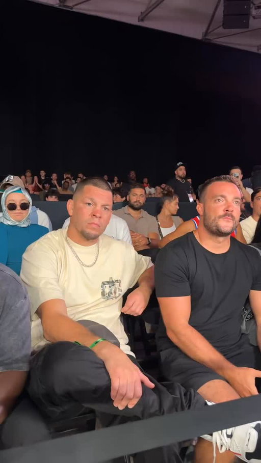 ¡Si hay alguien que entiende Dirty Boxing, es él! ¡Nate Díaz está en la casa! 🔥