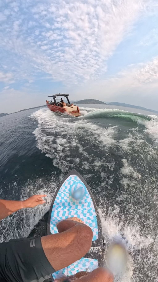 POV: you pay a random kid on a jet ski to whip you into an @arcboats 🌊 . #wakesurfing #wakesurf #skimboarding