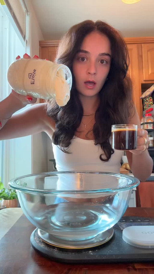 MAKING AN ELOISE ESPRESSO CHOCOLATE HAZELNUT LOAF ☕️ 🍫 🌰 

recipe below:
- 320g warm water
- 4oz espresso (4 shots)
- 50g active sourdough starter (eloise)
- 475g bread flour
- 50g brown sugar 
- 30g cacao powder
- 1tbsp cinnamon
- 15g salt

#sourdough #eloise #sourdoughstarter #howto #sourdoughbread