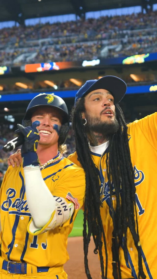 The collab you never knew you needed… @traviemccoy & @daltonmauldin5 😎

Welcome back, @gymclassheroes! 

#savannahbananas #gymclassheroes #concert #billionaire #music