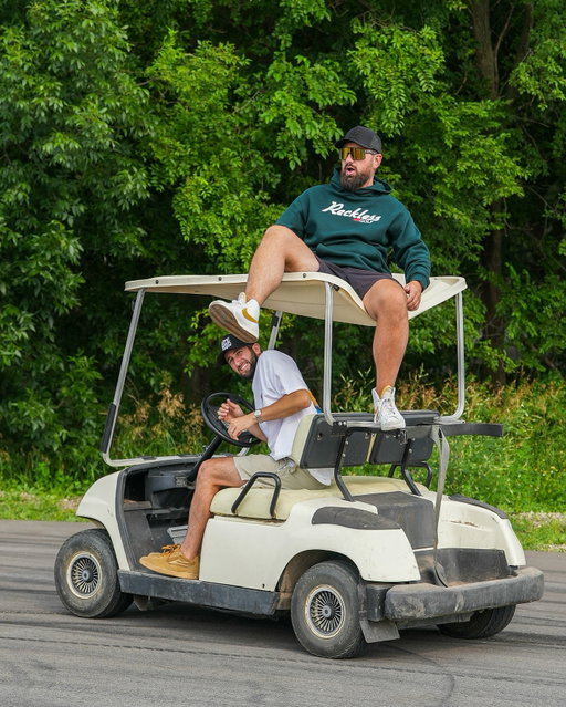 BIG KEN SAT ON MY GOLF CART AND I LIVED TO TELL THE STORY

*Link in bio*

Just kidding😂 can you imagine😂 just some funny flicks while out shooting some www.cboystv.com merch