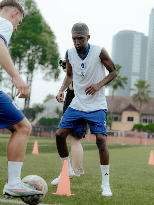 Your CB. @englandallstars #norules #visitmalaysia2026 

Pics by @jeremiahcards