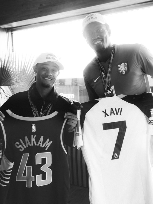 🤝@xavisimons🤝