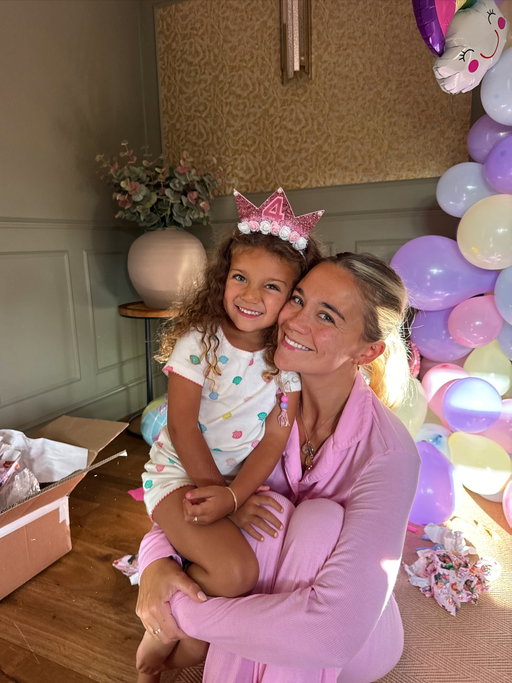 etta rose is 4🥺💕💕💕 my baby girl, the girl of my dreams☁️ we have all been obsessed with you since the day you came into our life. you make our world a better place! i am so lucky to be your mummy xxxxxx