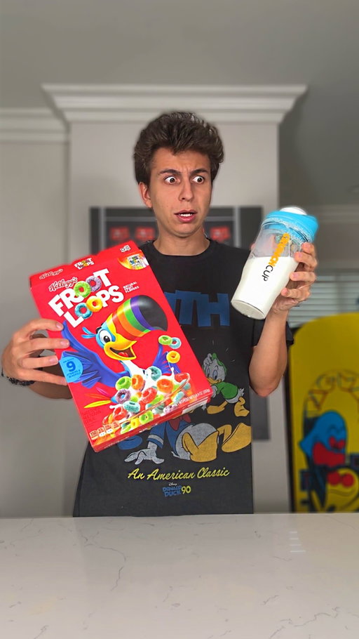Breakfast… IN A CUP?! 🥣😳
via: @roastingazfinds 
.
.
.
#cereal #milk #food #cerealcup #diy #lifehack #childhood #trend #trending #reels #reelsvideo