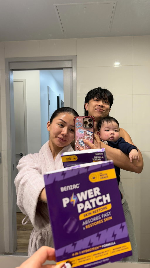 No more pimple popping! 😭🤣 available at @chemistwarehouseaus and @pricelineau @benzacau #benzac #PowerPatchSkinRestore #Skincare #ad
