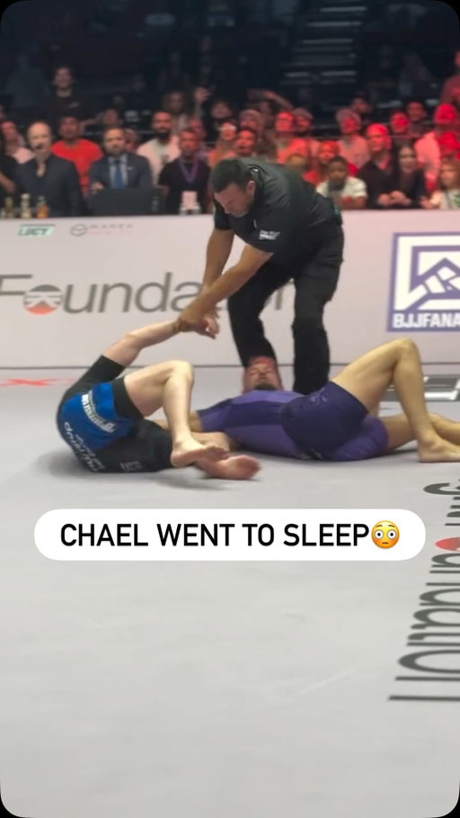 Craig Jones puts Chael to sleep with a buggy choke😳