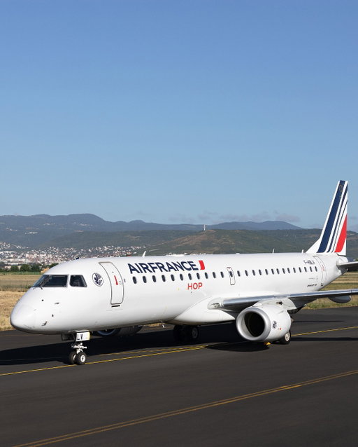 Back to school, back on board: discover the new Air France Embraer 190 cabin #avgeeks #aviation #airfrance