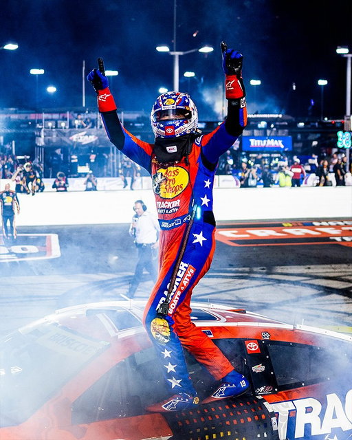 BACK TO BACK SOUTHERN 500 WINS! What an amazing car and amazing night! Getting to spend it with the entire family was the coolest! So thankful I get to strap into this @bassproshops 19 every week!