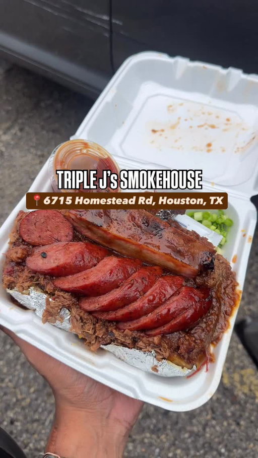 One of the best BBQ spots in Houston & definitely a Houston staple which is @triplejs.smokehouse 🔥. Been coming her for some years now & the bbq is always on points. This place is always packed so if you decided to come here, be mindful of that. 

“Big J Baked Potato” w/ Rib, Sausage & Chopped Brisket on top of Baked Potato 🔥

Baked Beans 🫘 

Definitely give them a follow @triplejs.smokehouse & check they times & days they opens cause they not opened everyday. 

#houston #houstonfood #houstoneats #houstonbbq #texasbbq #foodporn
