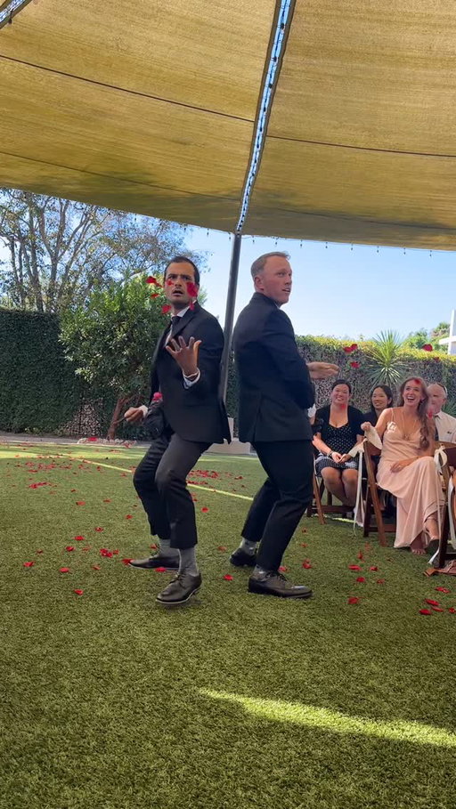 The Flower Bros!!

I don’t think anybody knew what to expect when Michael and Emma asked us to do this for them on their big day yesterday but I think we got the job done🫡

The best couple ever and we love you guys ❤️
@michaelhsuu @emma.siu

Also… S/O @sean_walsh14 for filming📸
