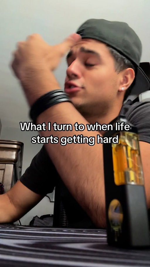 Shi be getting hard #beniqxop #relatable #fypシ゚viral