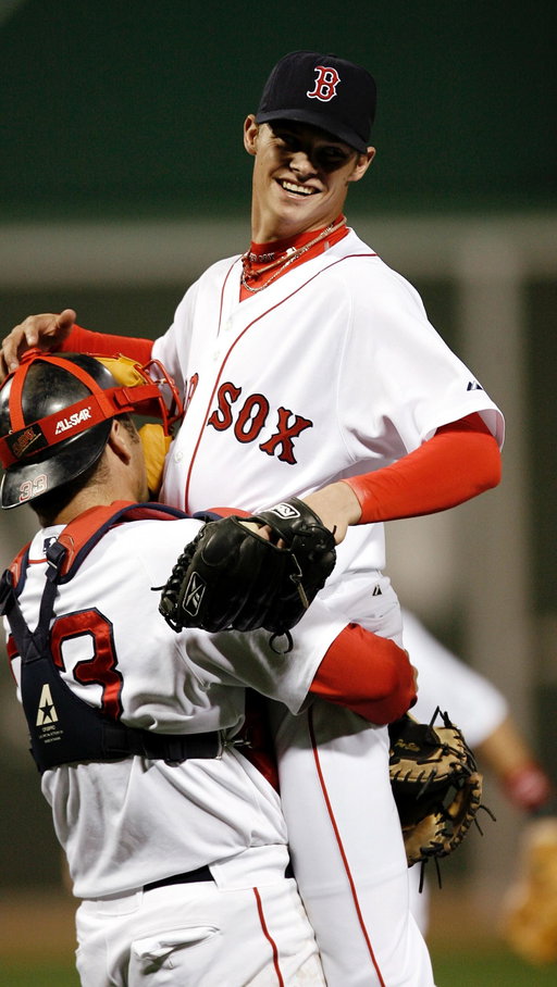 18 years ago today a 22 year old Clay Buchholz threw a no hitter against the Baltimore Orioles 🔥 it truly feels like this happened yesterday 

#RedSox #MLB