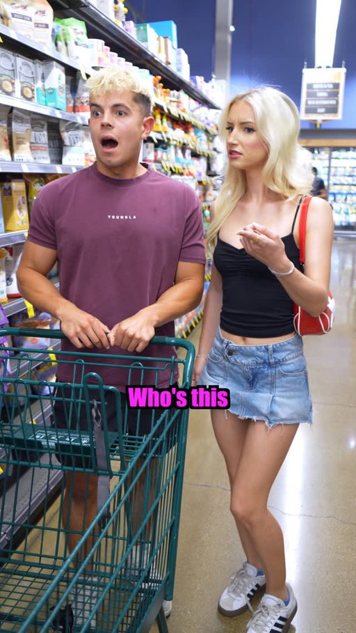 They’re smarter than you think 😂 @dgafbella @kayleefitt 

#skit #sketchcomedy #comedyvideo #blonde #blondehair #blondegirls #relatable