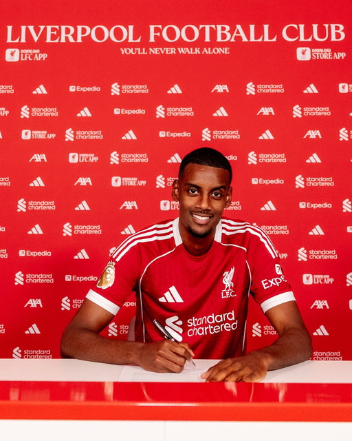 We have completed the transfer of Alexander Isak from Newcastle United on a long-term contract 🙌🔴