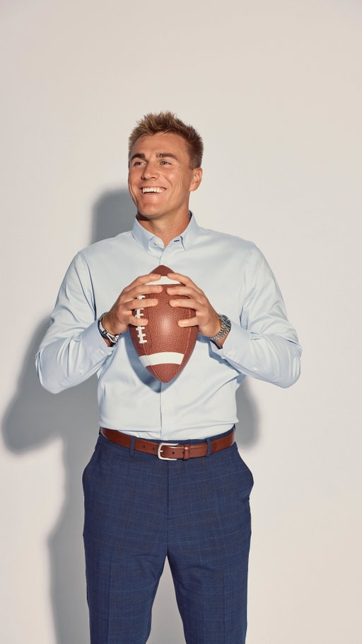 Success starts with what you wear. Locked in and ready for Week 1 with my team at @mizzenandmain #TeamMizzen