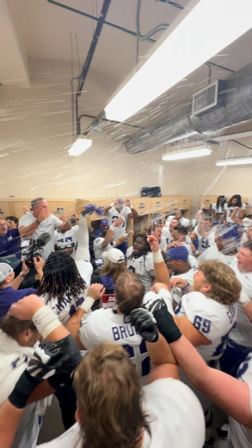 RIFF RAM BAH ZOO
LICKETY LICKETY ZOO ZOO
WHO WAH WAH WHO
GIVE ‘EM HELL TCU!