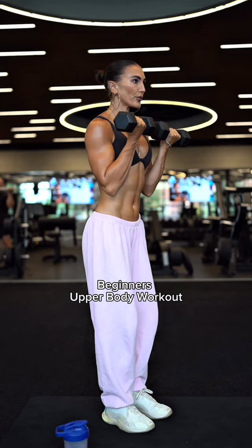 Beginner Upper Body Dumbbell Only Workout 💪🏼 

1)Hammer to Bicep Curl - Aim for 8 reps

2)Bent Arm Lateral Raises - Aim for 10-12 reps

3)Frontal Raises - Aim for 10-12 reps

4)Bent Over Tricep Kickbacks - Aim for 10-12 reps

5)Bent Over Row Neutral Grip - Aim for 8-12 reps

6)Standing Shoulder Press - Aim for 6-10 reps 

Aim for 2-4 sets of each exercise depending on time and experience - Rest for at least 90 seconds in between sets. 

If you’re unsure on what weights to use my advice is trial and error! Pick up a weight that you know you can do the allocated reps for, complete one set, and if it’s too easy go up in weight - it’s as easy as that! 

It’s also important to use different weights for the different exercises - for example your back will be stronger than your triceps - so allocate for this! 🫶🏻

Outfit: @oneractive “HAYLEY”

More Beginner, Intermediate and Advanced Workouts available on my App @growgirlapp ❤️💪🏼

#upperbodyworkout #biceps #shoulders #upperbody #beginnerworkout