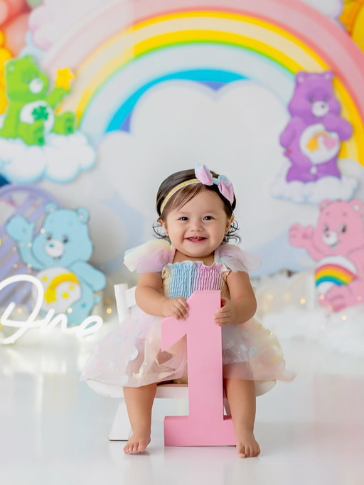 Happy 1st Birthday to my baby girl Kamila! 🎀🎂 time has flown so quickly.. I feel like I gave birth last month 🥲 We love you so much my baby!!!

📸Photographer: @littlewaddlesphotography