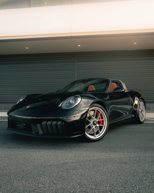 It's a Targa kind of Tuesday featuring this just-arrived 2025 Porsche 911 Targa 4 GTS. Finished in Jet Black Metallic over a Club Leather Interior in Black/Cognac, this beautiful configuration has been driven just over 1,000 miles from new and is being offered as a Porsche Approved Certified Pre-Owned vehicle. Contact us for further details.
.
.
.
#Porsche #PorscheLife #PorscheClub #PorscheFans #PorscheMoment #PorschePix #Porschers #TimelessMachine #ThereIsNoSubstitute #CarsOfInstagram #Carstagram #InstaCar #CarOfTheDay #InstaAuto #Luxury #LuxuryCars #CarsWithoutLimits #AmazingCars #Cleveland #ClevelandCars #PorscheBeachwood #PenskeCars #Porsche911