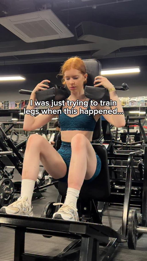 yeah so my brain isn’t fully switched on for 9:30pm gym sessions 😅🫠

#gymgirl #gymfail #gymmeme #gymmemes #gymhumor #relatable #gymshark
