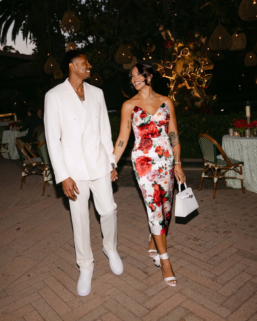 A night in little Italy.
Every little detail was perfect ✨

Event: @mindyweiss
Design/floral: @celiosdesign
Dress: @dolcegabbana
Shoes: @christianlouboutin
Bag: @hermes
Suit: @albalegacy
Hair: @hairiscoriej x @xobykamiah
makeup: @juanice.mua x @diorbeauty
Jewelry: @jasonofbeverlyhills 
Location: @pelicanhillresort
Camera: @stanlophotography