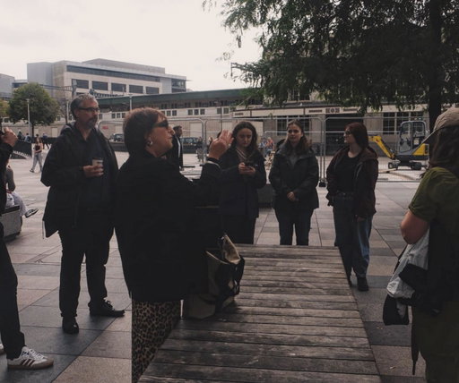 LOCATION MARSHAL TASTER DAY 2

Our Location Marshal cohort headed out to the streets of Cardiff on Thursday. Equipped with top tips from the day before, they were split into groups and assigned a scene and location brief to scout some filming options in the city centre. We’re very lucky with the wealth of location options in Cardiff that allowed the team to get stuck in and creative with their scouting!

The second part of the day was covered by two brilliant guest speakers: Crispin Hardy from @locationoneuk and Zoe Rushton from @susonestopshop - a great opportunity for the group to pick their brains about how to take the next steps in the film and television industry. Thank you to all involved and we can’t wait until the next one! 

-

GWEITHDY MARSIAL LLEOLIAD - DIWRNOD 2

Aeth ein carfan Marshal Lleoliad allan i strydoedd Caerdydd ddydd Iau. Gyda’r ‘top tips’ y diwrnod cynt, cawsant eu rhannu’n grwpiau a’u neilltuo golygfa a lleoliad i chwilio fel opsiynau ffilmio yng nghanol y ddinas. Rydym yn ffodus iawn gyda’r cyfoeth o opsiynau lleoliad yng Nghaerdydd a wnaeth gadael i’r tîm mynd ati mewn ffyrdd hollol creadigol!

Cafodd ail ran y diwrnod ei thrafod gan ddau siaradwr gwych: Crispin Hardy o @locationoneuk a Zoe Rushton o @susonestopshop - cyfle gwych i’r grŵp gofyn sut i gymryd y camau nesaf yn y diwydiant ffilm a theledu. Diolch i bawb a gymerodd ran a methu aros am y sesiwn nesaf!