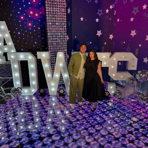 🤭 found out I was going on a new adventure on MONDAY! Flew out to New York Tuesday morning✨ I’m so incredibly excited to go on this journey with you @brandonarmstrong 🥰🫂 LET’S DANCE!!💃🏻 @dancingwiththestars