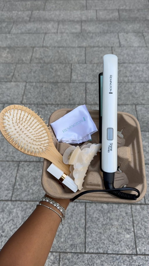 Campus essentials, sorted 🎒❤️
Ready to take on uni life with style and ease!

#RemingtonUK