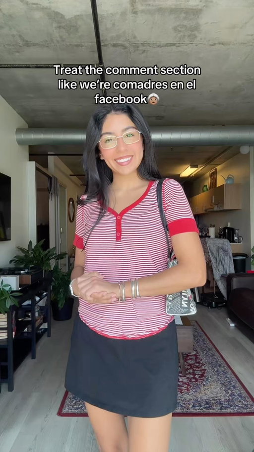 HOLA.COMADRE🌹 SALUDITOS.DE.LOS ÁNGELES CALIFORNIA😀xo COMO.ESTA?☀️ Siri manda el mensaje
#comedyreels #mexican #mexicanmemes #hispanic #relatable