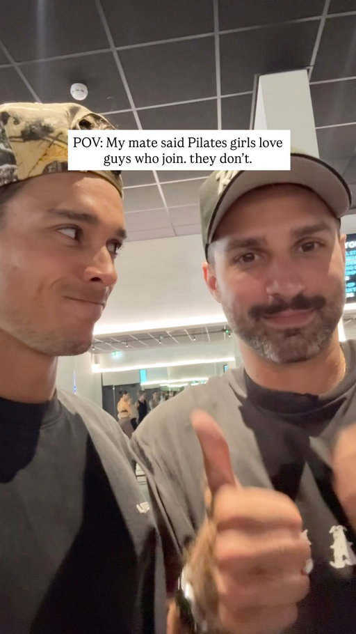 POV: is Pilates the new dating app… not sure we can manage it boys 😂 @yourpalrick 

@strong_wandsworth