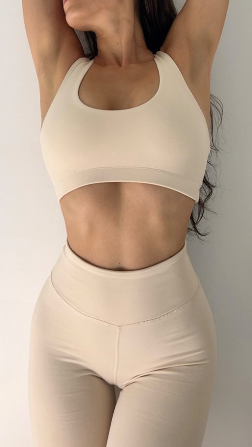 Organic Activewear that actually makes you want to move.