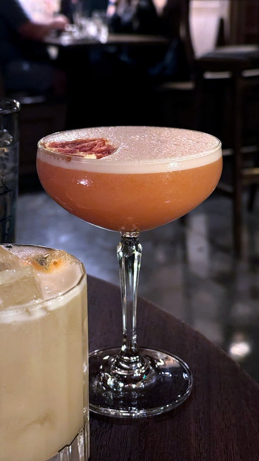Save this for your next day trip: ⬇️ A speakeasy hidden in the most unexpected small town outside Seattle.
.
Long-time followers know I love the Skagit Valley, an area about an hour north of Seattle known for cute small towns, farms, and great food. I’m always keeping tabs of what’s happening in the area, so when I heard the owners of beloved @railroadpubandpizza and @trainwreckbarandgrill opened @speakeasy.saloon, I knew I had to visit.
.
Speakeasy Saloon is a hidden bar right in the small downtown area of Burlington. You enter via a nondescript door into a space that looks like a barber shop. You need to find the door into the bar, which opens into a room that looks like a posh medieval basement.
.
Drink wise you’ll find cocktails, wine, beer, and a few non-alcoholic options. I ordered the Speakeasy Sour with bourbon, egg white, and lemon sour. It was simple, yet so refreshing and balanced.
.
Speakeasy Saloon also has a hefty food menu. I didn’t get a chance to eat there because I went to Railroad Pizza for dinner beforehand (which is yummy btw), but they have dishes like a smash burger, deviled eggs, poutine, seafood roll, and cake I’m interested in trying the next time I visit. And since the vibes are immaculate, I’ll definitely be back the next time I’m in the area!
.
Want a list of speakeasies closer to home? Get my full list of options in Seattle via the link in my bio @emeraldpalate or directly here ➡️ https://www.emeraldpalate.com/speakeasy-bars-in-seattle/
.
What other speakeasies have you been to in the PNW? I’d love to hear in the comments, as I’m always adding new ones to my list to try!