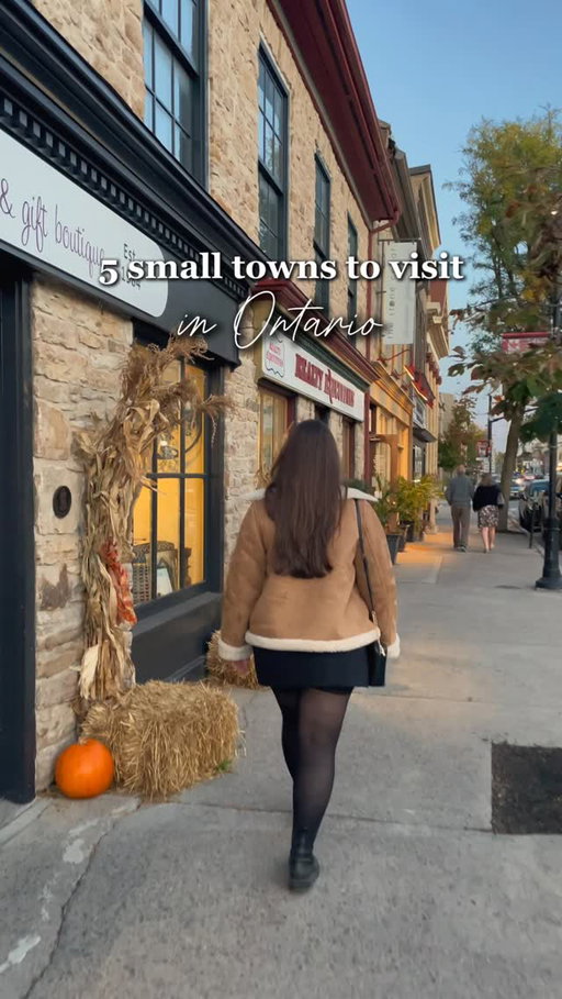 Small towns you need to visit in Ontario 🤎✨ Add these to your Canadian travel list ✍️ (they’re all perfect for fall road trips)

@calabogiepeaks @arnpriorlife @destination.almonte @whatsonwestport @perth.tourism @ontariotravel #exploreON #exploreontario #canadiantravel #perthontario #ottawavalley @onhighlands #smalltowntravel #ontariotravel