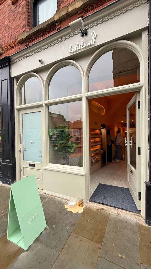 LEEDS’ NEWEST COFFEE SHOP ☕️🥐

@thehabitum has swung open it’s doors, and is ready to serve the people of Leeds their morning cuppas.

Stop and smell the coffee beans, before ordering your go-to bev and picking up a pastry for the road.

Fancy a free coffee? They’re giving away 100 drinks – just get down there on Saturday 6th September!

📍 The Habitum, 9 Hunslet Road, Aire Park, Leeds, LS10 1JQ
✨ Grand opening | Saturday 6th September from 11am
⏰ Monday to Friday, 7am to 3pm | Saturday, 9am to 4pm | Sunday, 9am to 3pm

#leeds #leedscoffee #newopening