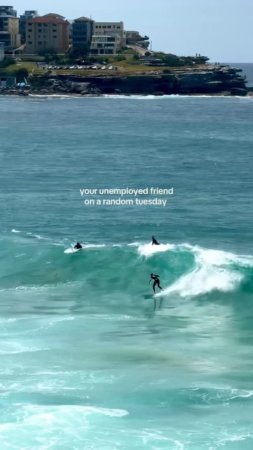 Do surfers work? 

#suefing #bondi #surfcheck #surfvibes