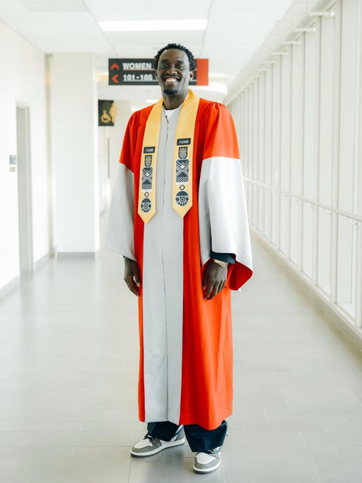 @pskills43 visited @discoverunb in Canada yesterday, where he received an honorary degree and hosted a fireside chat as part of his commitment and support of higher education 🎓

Pascal, @ps43foundation and UNB’s McKenna Institute also established the tech-focused Pascal Siakam Scholarship in 2023 to honor his father’s legacy ❤️