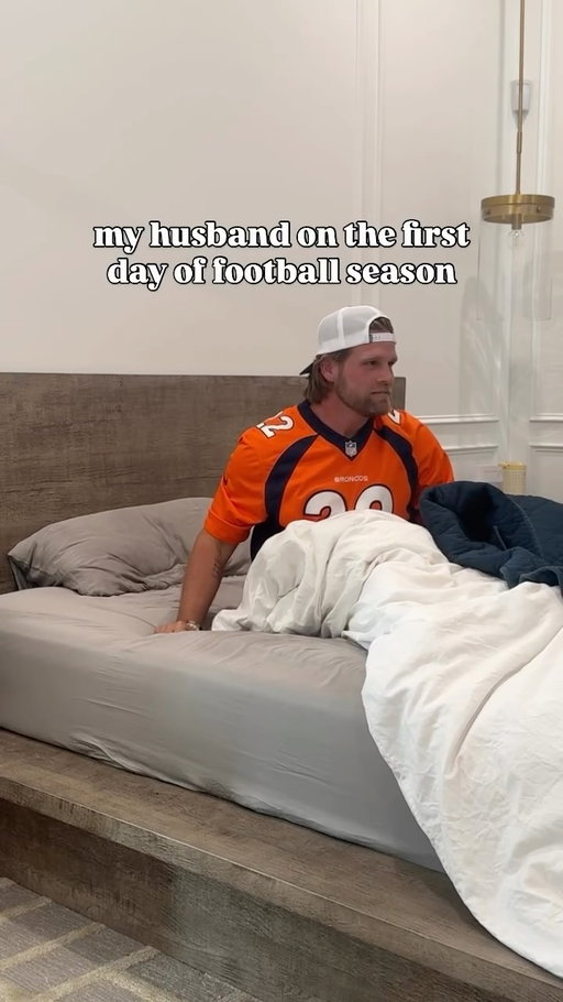 fav football team?? it’s that time of the year again 🤭😂