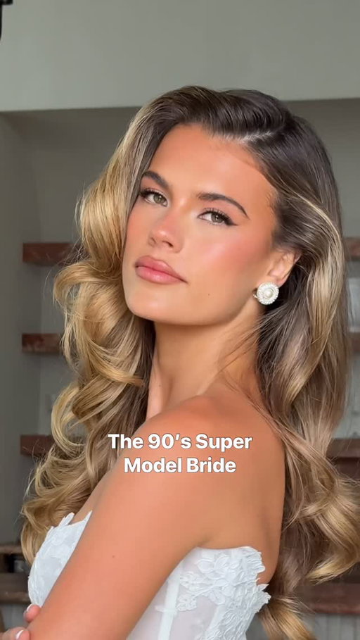 I managed to film the makeup tutorial for this knock out look on @imi.bilios …. Leave me a 🥰 if you want the full tutorial and makeup breakdown ? 

Star appearances @yslbeauty make me blush 
Brush @taniellejai 
@nakhair fixation hair spray 
@domdom rollers and clips
Hair set with @ghdhair_anz 

Shooting at the @mondriangoldcoast for @pallascouture 
📸 @lostinlove_photography