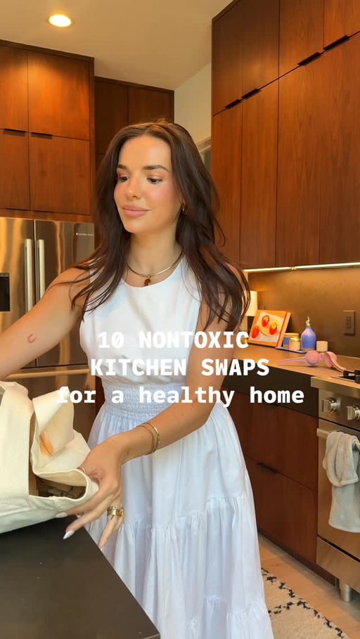 My favorite nontoxic items in the kitchen! My main goal is minimal plastic and quality materials for anything touching my food. I didn’t swap all of these things at once, but I’m at a place now where I’ve swapped out most everything for a higher quality, low tox version. The kitchen is always the place I recommend to start when you’re going nontoxic - that and laundry! 
All of these pieces are always on thenontoxictea.com under Kitchen as well 🤎
.
.
.
.
.
.
#nontoxicliving #nontoxickitchen #nontoxichome #wellness #healthyliving