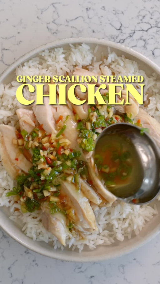 A comfort meal I’ll never get tired of!! Comment “recipe” for the full written recipe 
.
.
• 4 bone in, skin on chicken thighs 
• 2 knobs of ginger 
• 6 sprigs of scallions 
• 2 tbsp soy sauce 
• 1 tbsp oyster sauce 
• 1 tbsp sambal
• 4 tbsp avocado oil