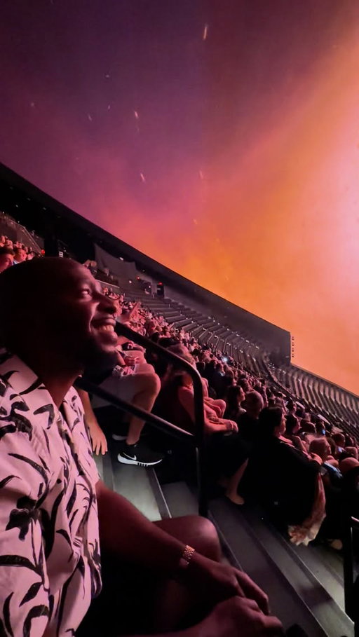 😮 This is the craziest movie I’ve ever watched. If you havent visited the @spherevegas in @vegas , it’s a must!

Comment “Guide” to get access to my free travel guides & more travel gems.

#Travel #travelinfluencer #dallascontentcreator #LasVegas #Meanwhileinvegas