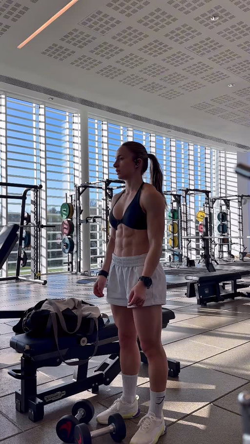 Watch me…

If you’re training to be an elite marathoner runner, you probably will lose some strength

But if you’re training to be the most well rounded, athletic version of yourself, then you absolutely can do both with a proper programme 

All you need to do is lift f*cking heavy and with progressive overload 

The next strength series on Ladder starts this Monday 8th and our primary focus this time around is building raw absolute strength 

So if you need help balancing lifting + endurance, join my team and I’ll take care of all your programming for you 

🔗 in bǐõ
