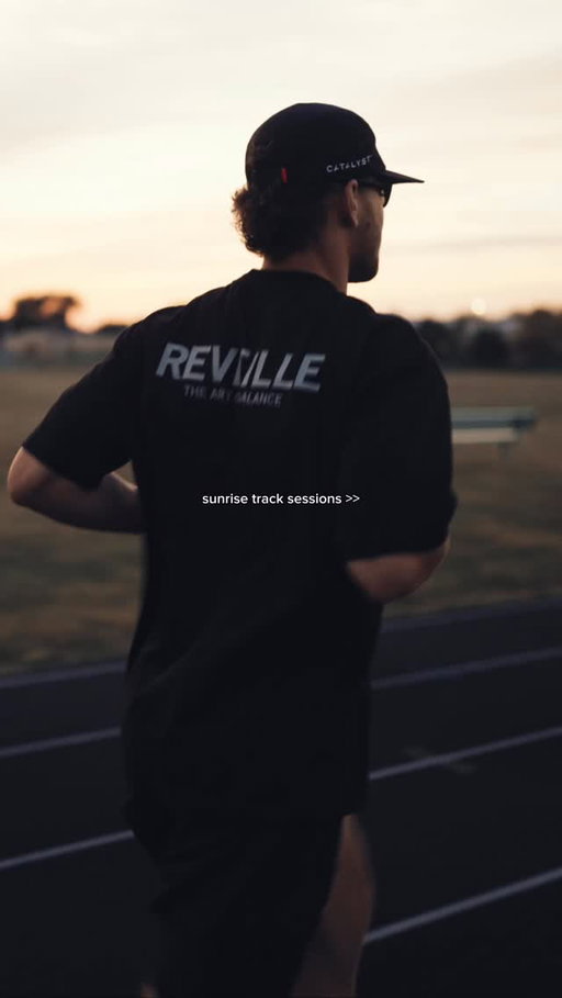 @noahhxnry track session

#lifestyle #sportfashion #athleticfashion #reveille #reveiller3 #mood