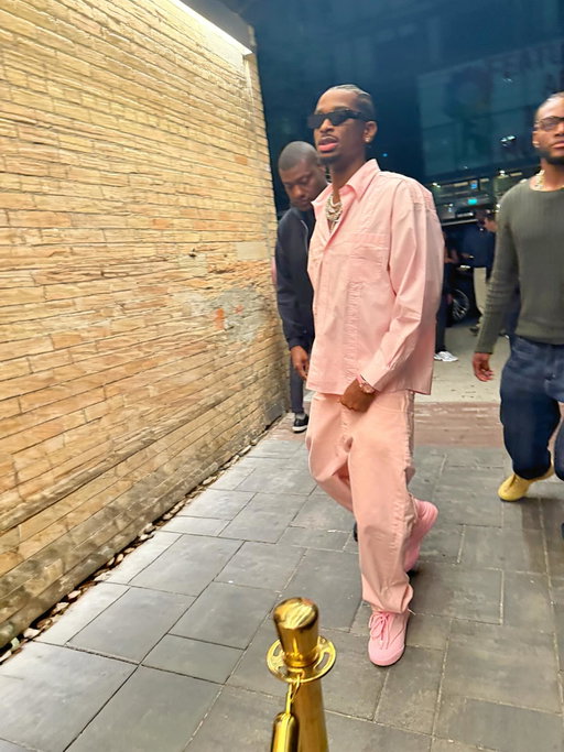 they said I sold out in minutes 
i don’t gotta hold out,
soon as they roll out they’re finished