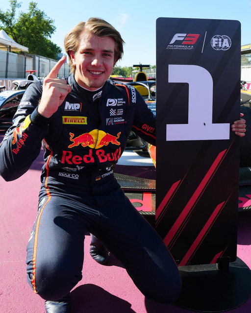 Red Bull junior Tim Tramnitz secures the Monza Sprint Race win! 🙌✨

The German driver claims his third @fiaf3 victory 🏆

#F3 #Formula3 #RoadToF1 #ItalianGP #TimTramnitz