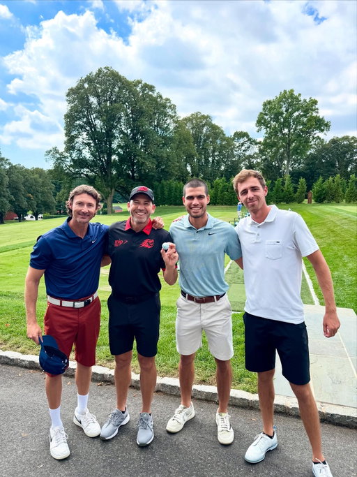 He’s got the hot hand! 🔥

@carlitosalcarazz teed it off with Captain @thesergiogarcia and @davidpuigcorrius and now he’s ready to claim the @usopen final. 🎾

So how many shots did Sergio and David give Carlos? 🤣