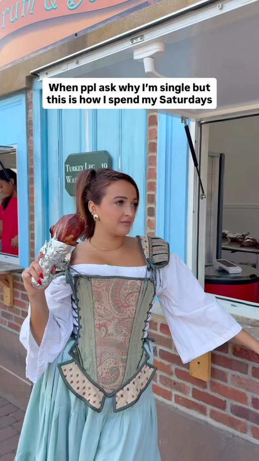 All dressed up and nowhere to pillage. @krfaire 
.
#datinglife #singlelife #whyimsingle