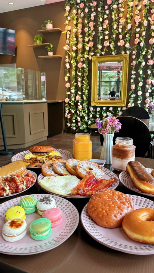 Peach Smoothie, Caramel Macchiato, Donuts, Macarons, Frost Doughnut French Toast, & Signature Breakfast Sandwich 📍 FROST 🍩 ⁣
⁣
FROST is a cute bakery and cafe located in Mill Creek. They have a delicious assortment of donuts, macarons, coffee, drinks, ice cream and brunch! Take a box of donuts and macarons to go, or enjoy them inside the cafe. It’s a great place to grab some brunch and I highly recommend getting the Frost Doughnut French Toast, it was so good! Come check them out and start your day with something sweet! ⁣
⁣
Thank you @frostdesserts for having us! ✨⁣
.⁣
.⁣
.⁣
#donutsandcoffee #millcreekwa #frenchtoasts #cutecafe #foodspread #frenchmacaron #brunchspots